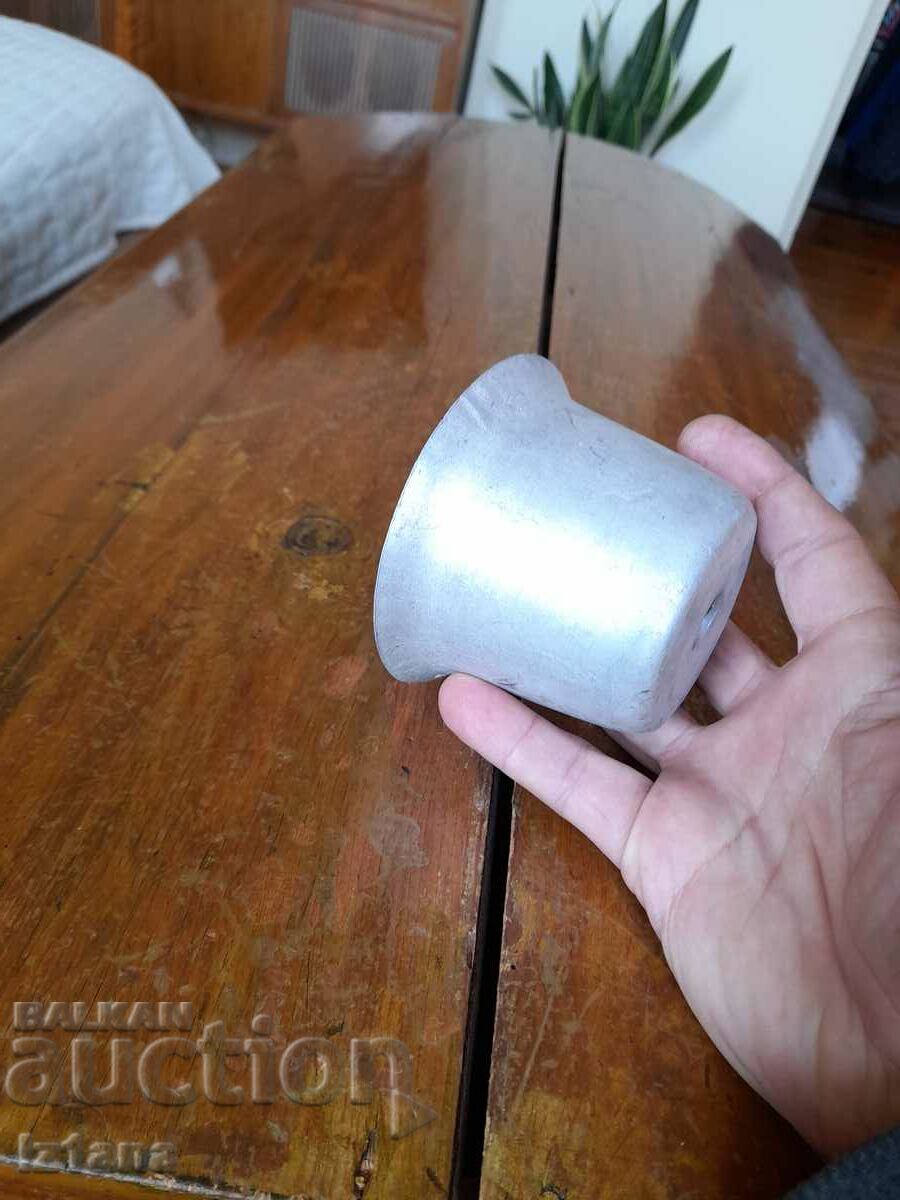 Delivery of Old aluminum cake pan