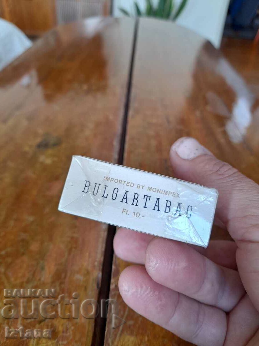 Ένα παλιό κουτί τσιγάρα BT - 6 Ένα παλιό κουτί τσιγάρα BT - 6