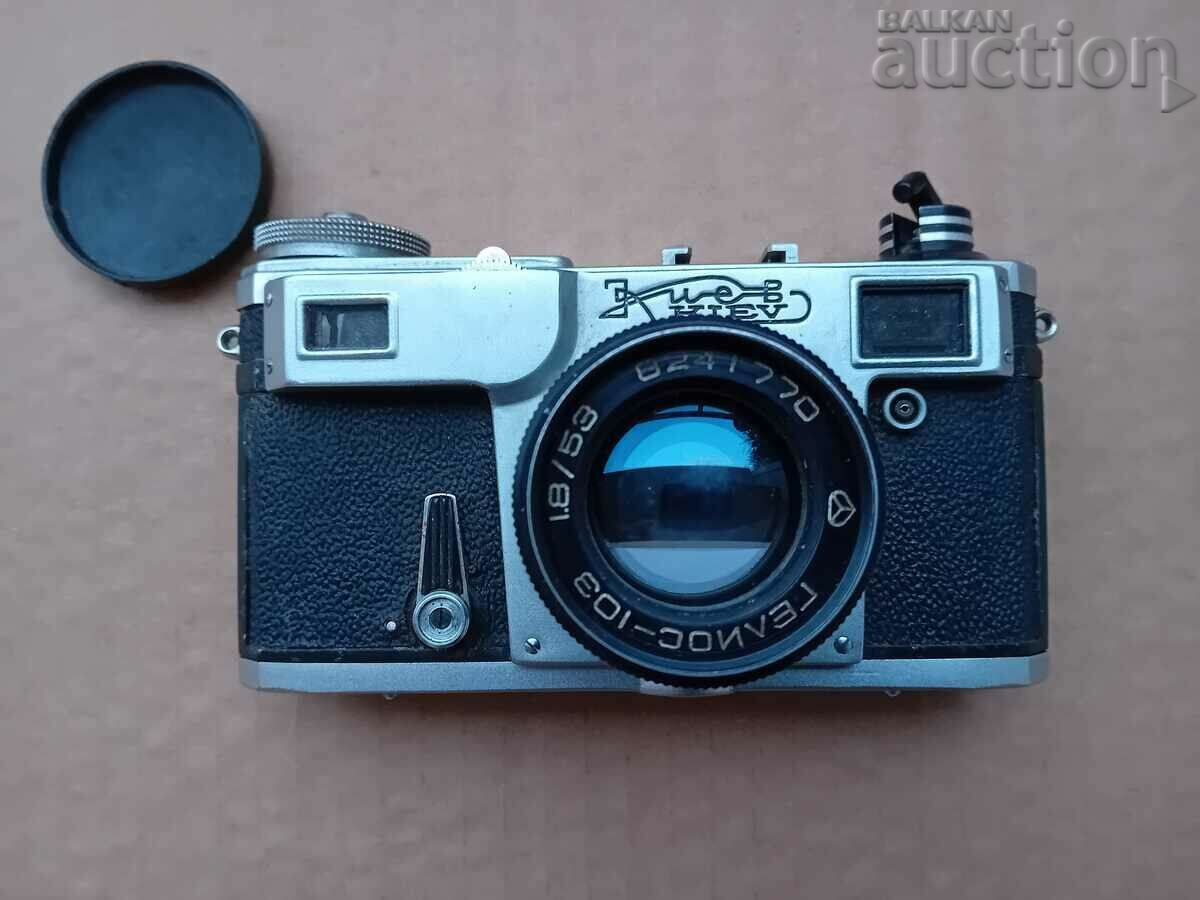 Delivery of KIEV Helios 103 retro vintage camera USSR Delivery of KIEV Helios 103 retro vintage camera USSR