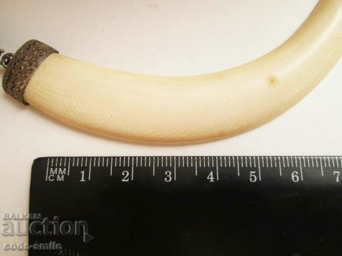 Auction Vintage Handmade Ivory and Filigree Necklace Auction Vintage Handmade Ivory and Filigree Necklace