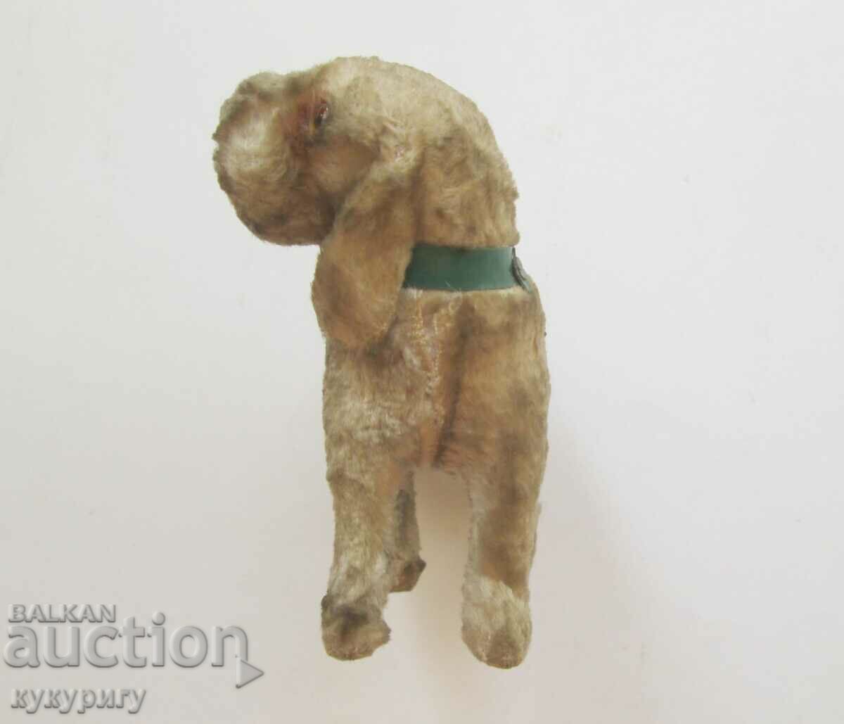 Delivery of Old children's plush mechanical toy dog Delivery of Old children's plush mechanical toy dog