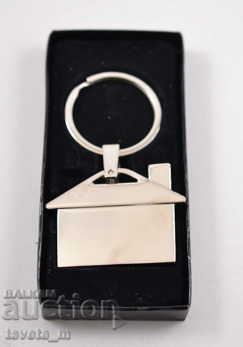 Metal keychain with price 8.00 BGN | € 4.09 Metal keychain with price 8.00 BGN | € 4.09