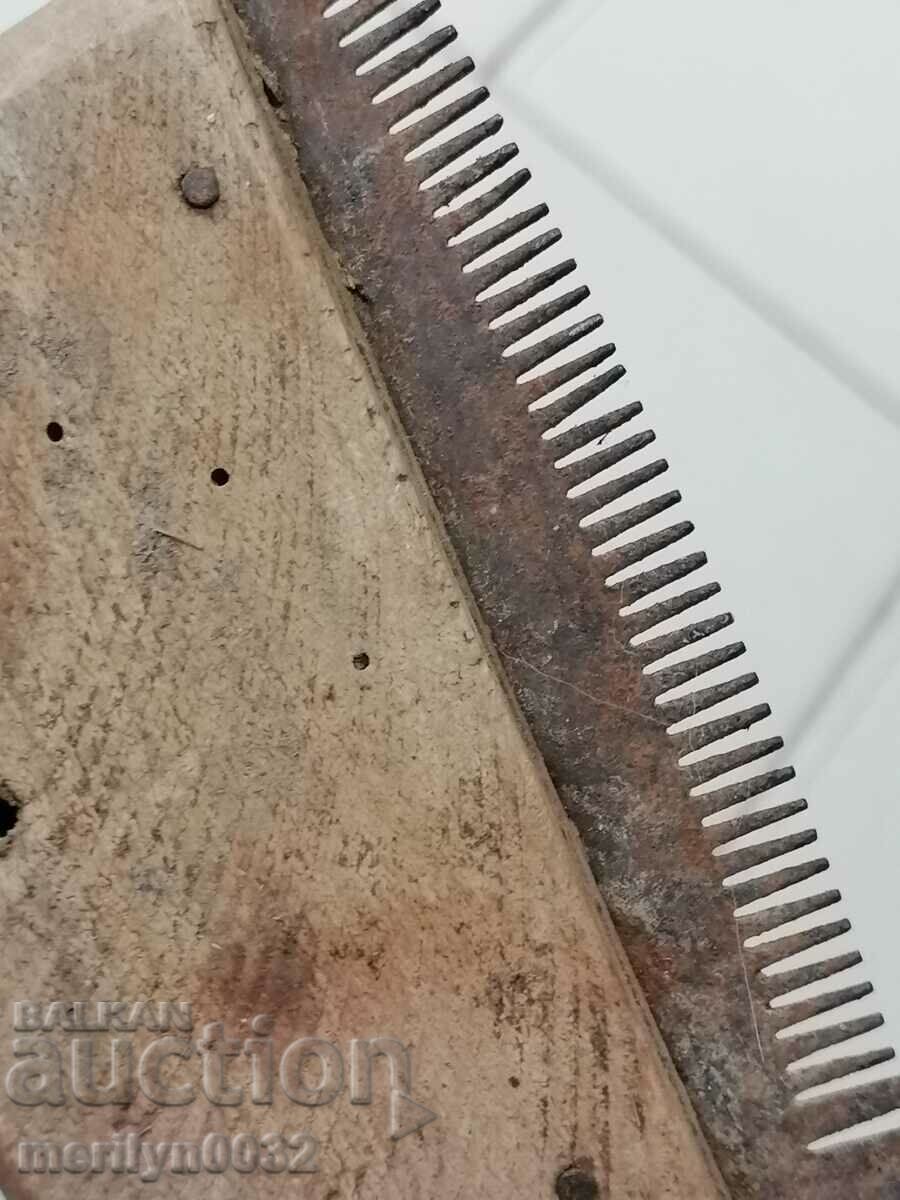 Old chest for horse, comb, chess, combs - 7 Old chest for horse, comb, chess, combs - 7