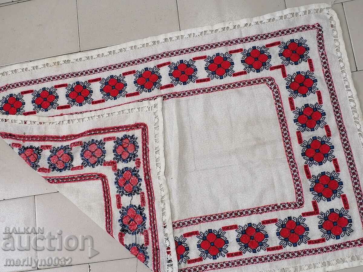 Delivery of Old embroidered cardboard, tablecloth, millet, Bulgarian embroidery Delivery of Old embroidered cardboard, tablecloth, millet, Bulgarian embroidery
