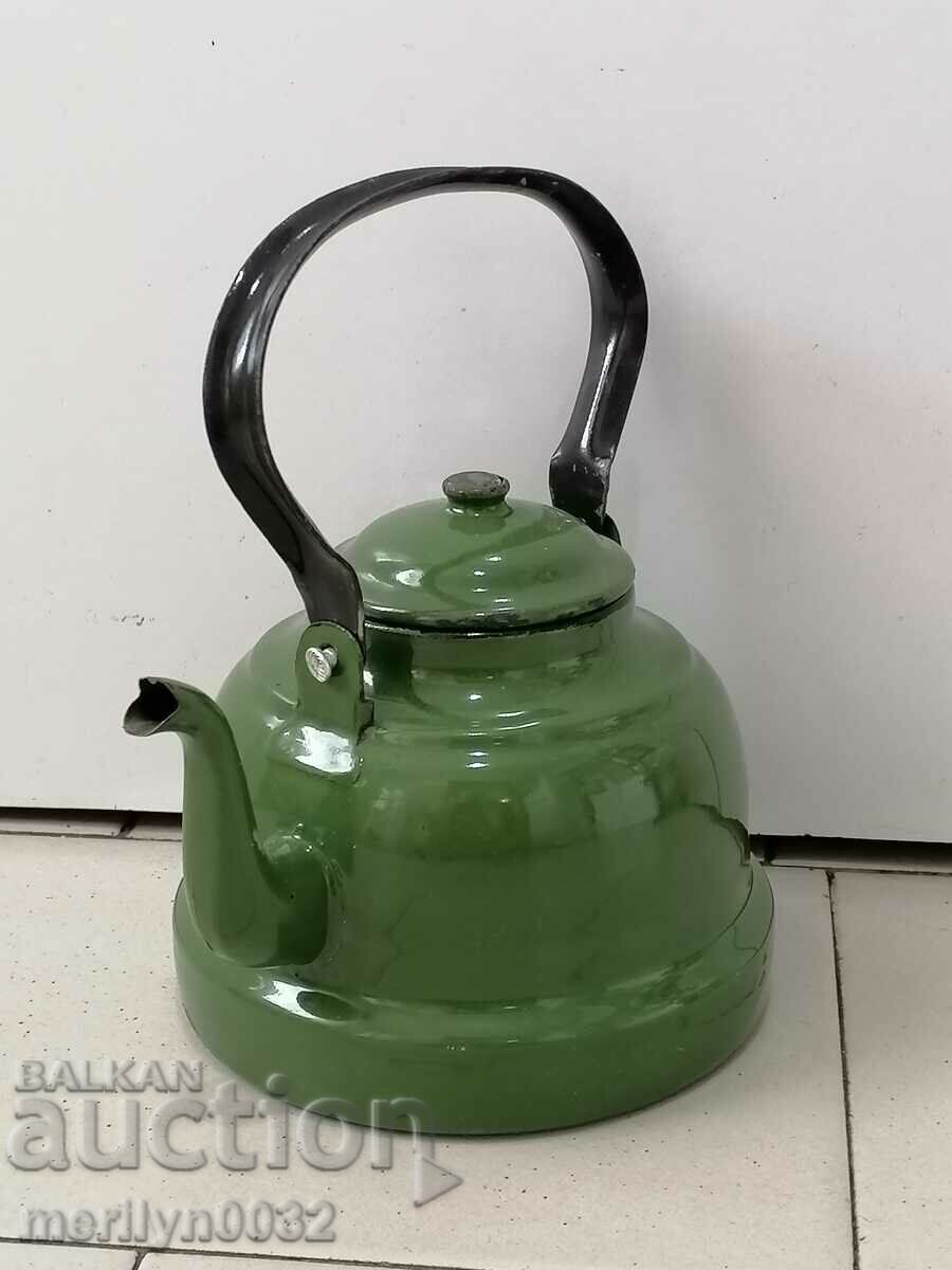 Delivery of Enamelled teapot made of salt container with enamel Delivery of Enamelled teapot made of salt container with enamel