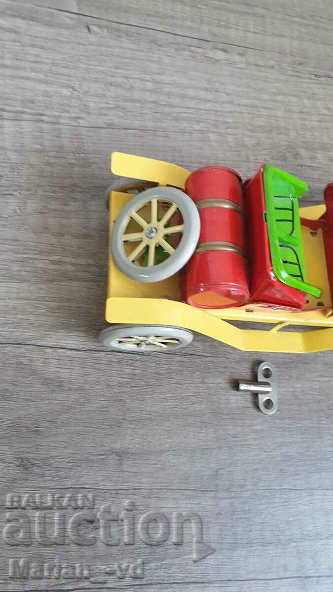 Механична ламаринена играчка с цена 45.00 лв. | € 23.01 Механична ламаринена играчка с цена 45.00 лв. | € 23.01