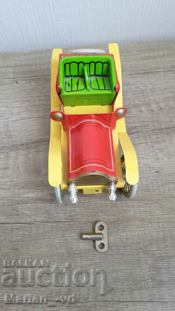 Аукцион Механична ламаринена играчка Аукцион Механична ламаринена играчка