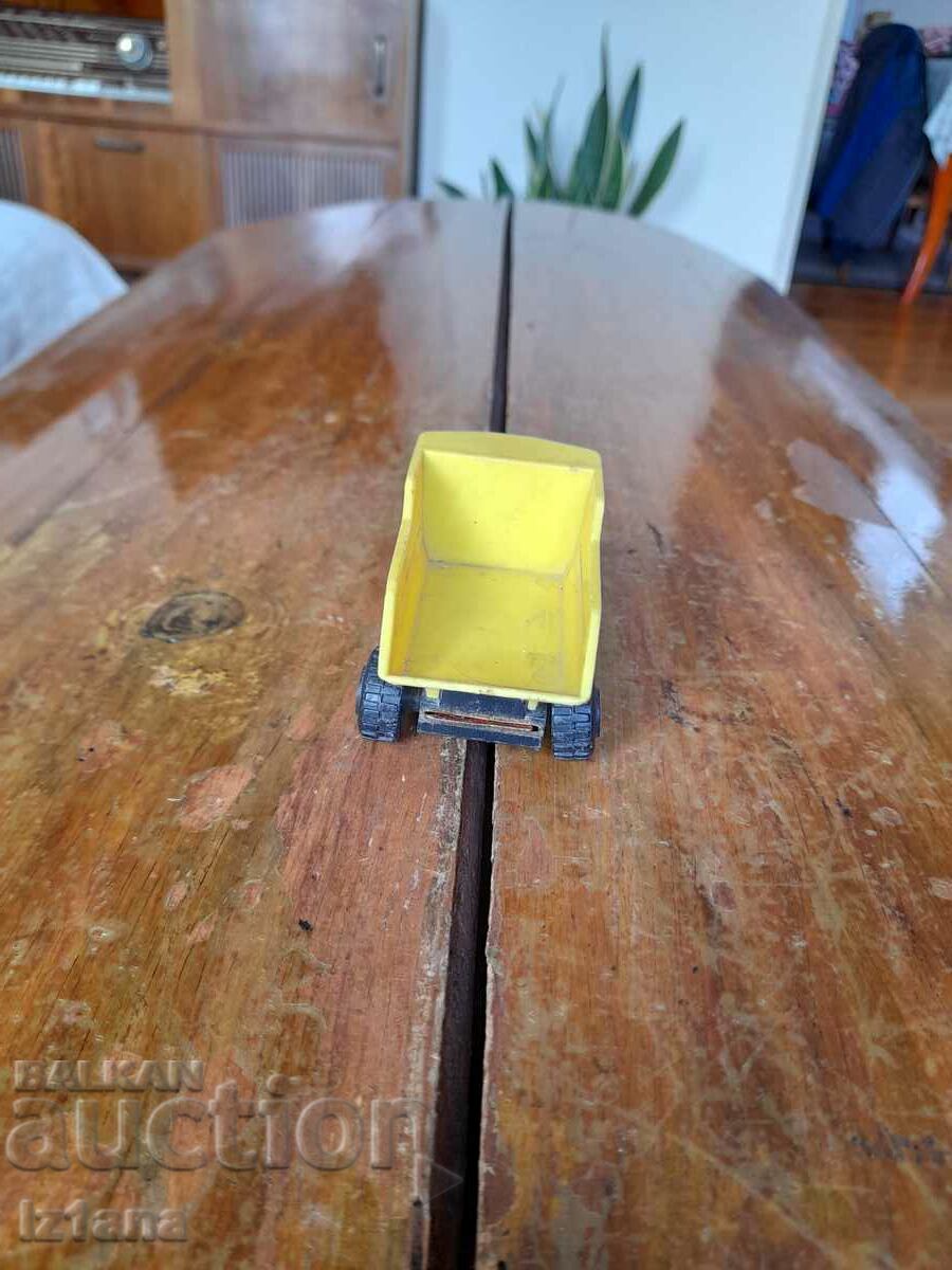 Delivery of Old Micro Truck Delivery of Old Micro Truck