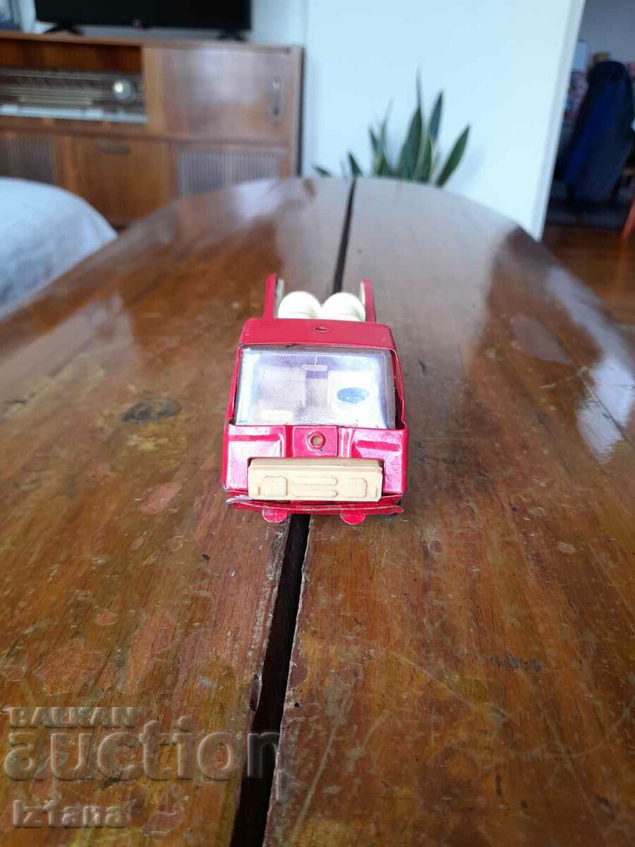 Old Micro Truck with price 30.00 BGN | € 15.34 Old Micro Truck with price 30.00 BGN | € 15.34