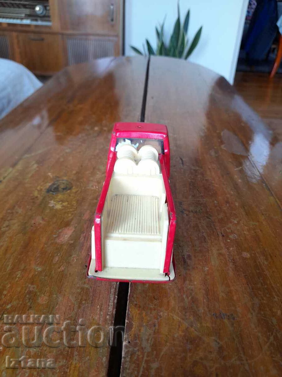 Delivery of Old Micro Truck Delivery of Old Micro Truck