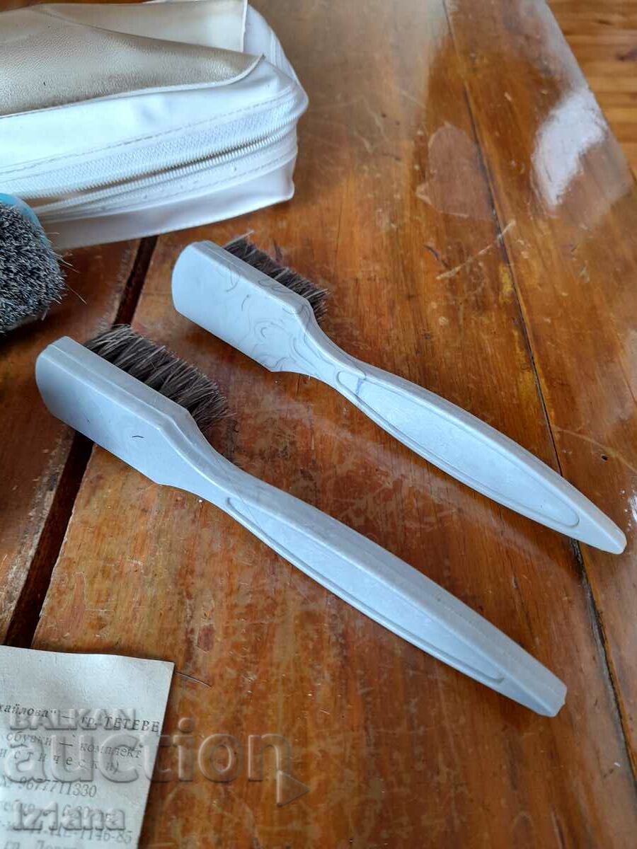 Delivery of An old set of shoe brushes Delivery of An old set of shoe brushes