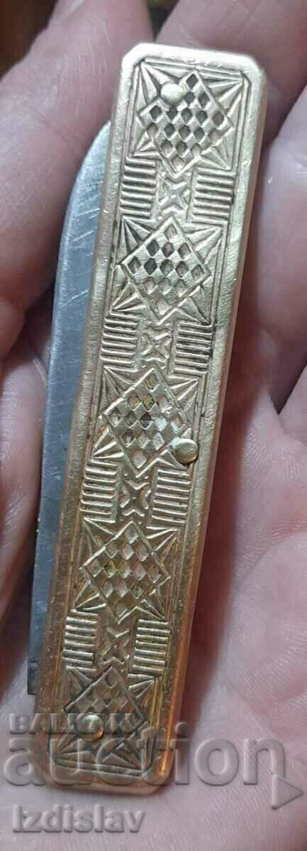 Delivery of Original bronze pocket knife. Delivery of Original bronze pocket knife.