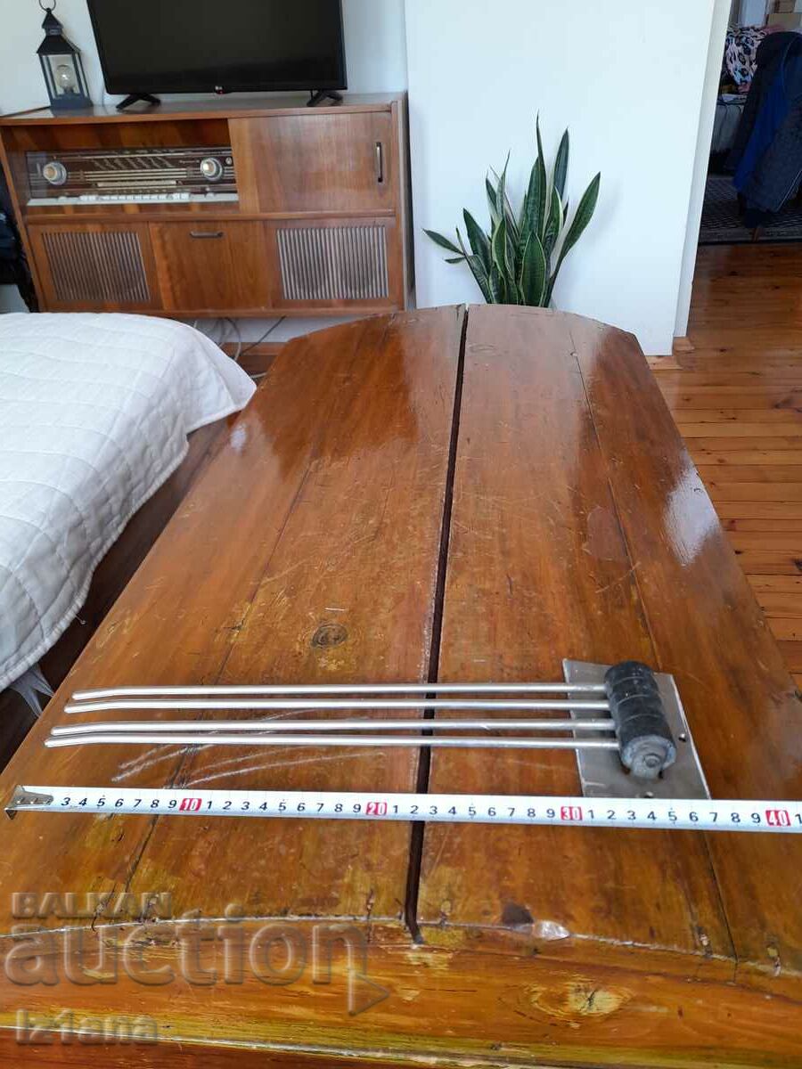 Old towel rack with price 30.00 BGN | € 15.34 Old towel rack with price 30.00 BGN | € 15.34