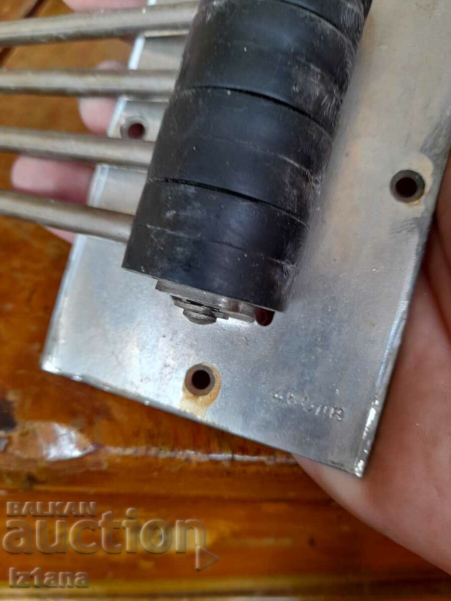 Old towel rack - 6 Old towel rack - 6