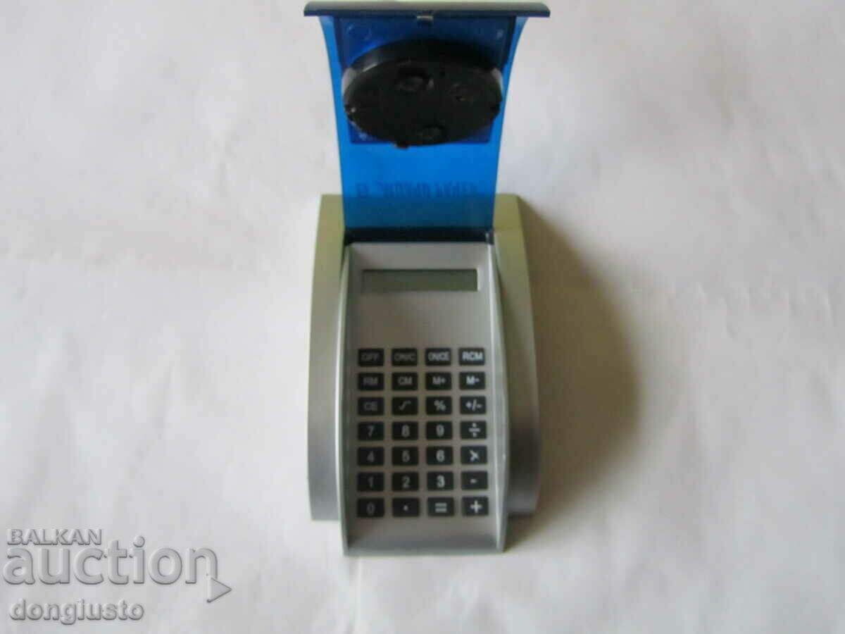 Διαφημιστικό ρολόι με αριθμομηχανή με τιμή 5.00 BGN | € 2.56