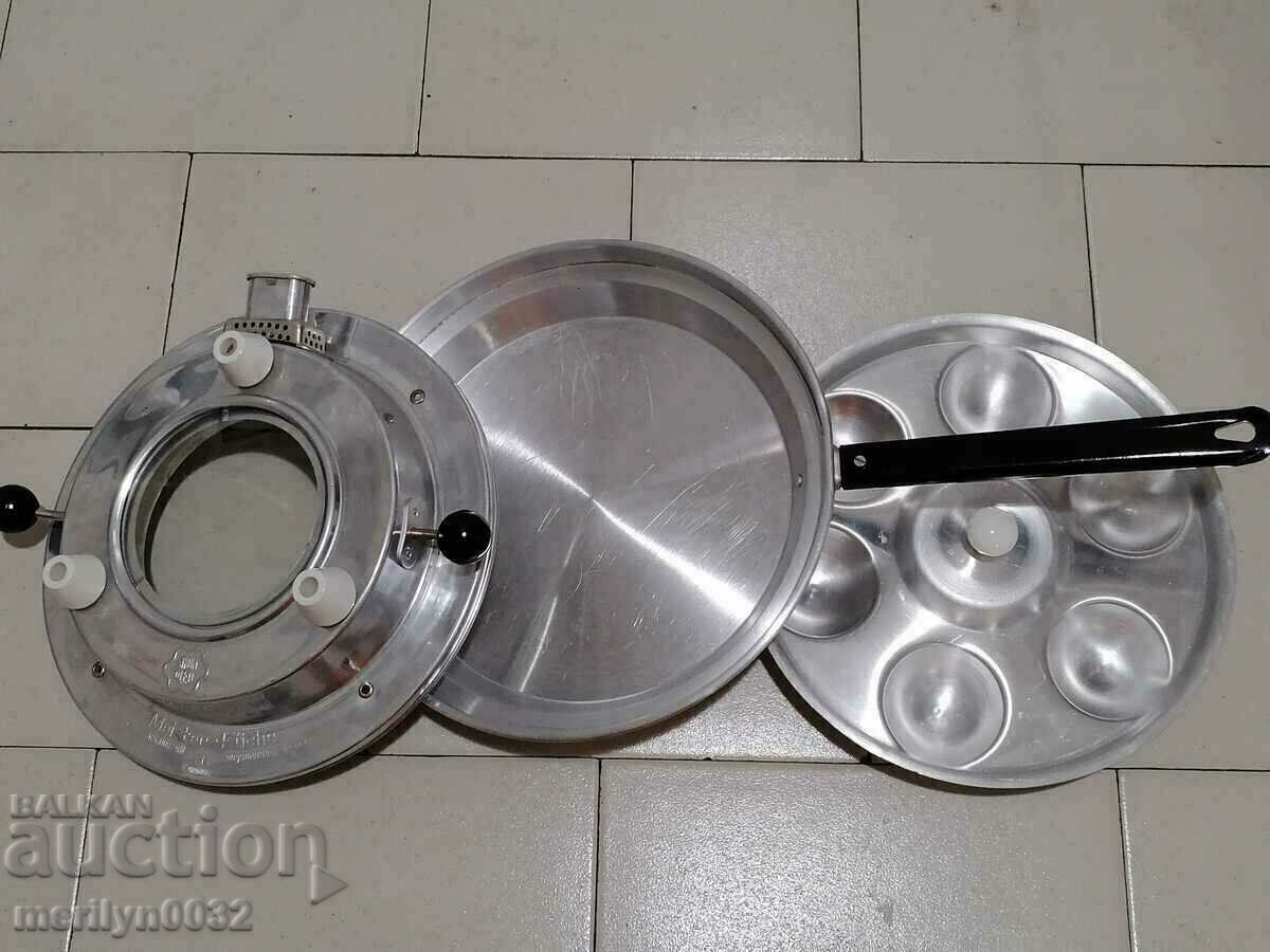 Delivery of Old electric pot with lid for cupcakes sweets DDR Works