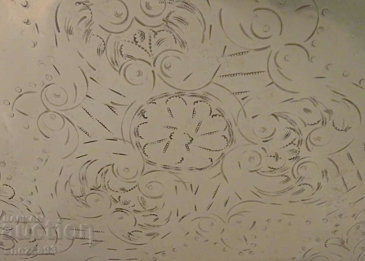 Delivery of Silver-plated tray, 46 cm, 1.2 kg, ornaments, hardware Delivery of Silver-plated tray, 46 cm, 1.2 kg, ornaments, hardware