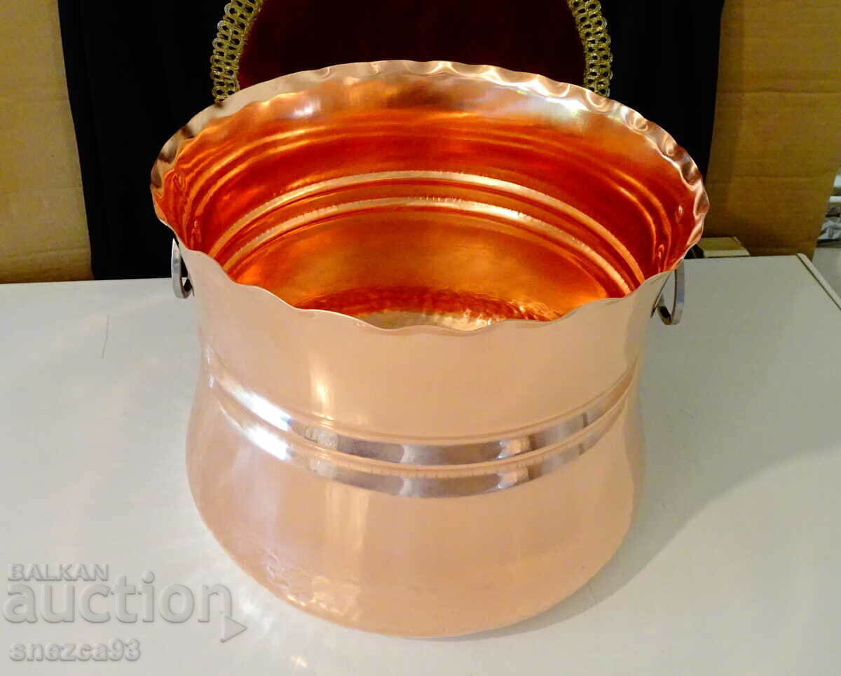 German copper boiler, small 2.5 kg., marked. German copper boiler, small 2.5 kg., marked.