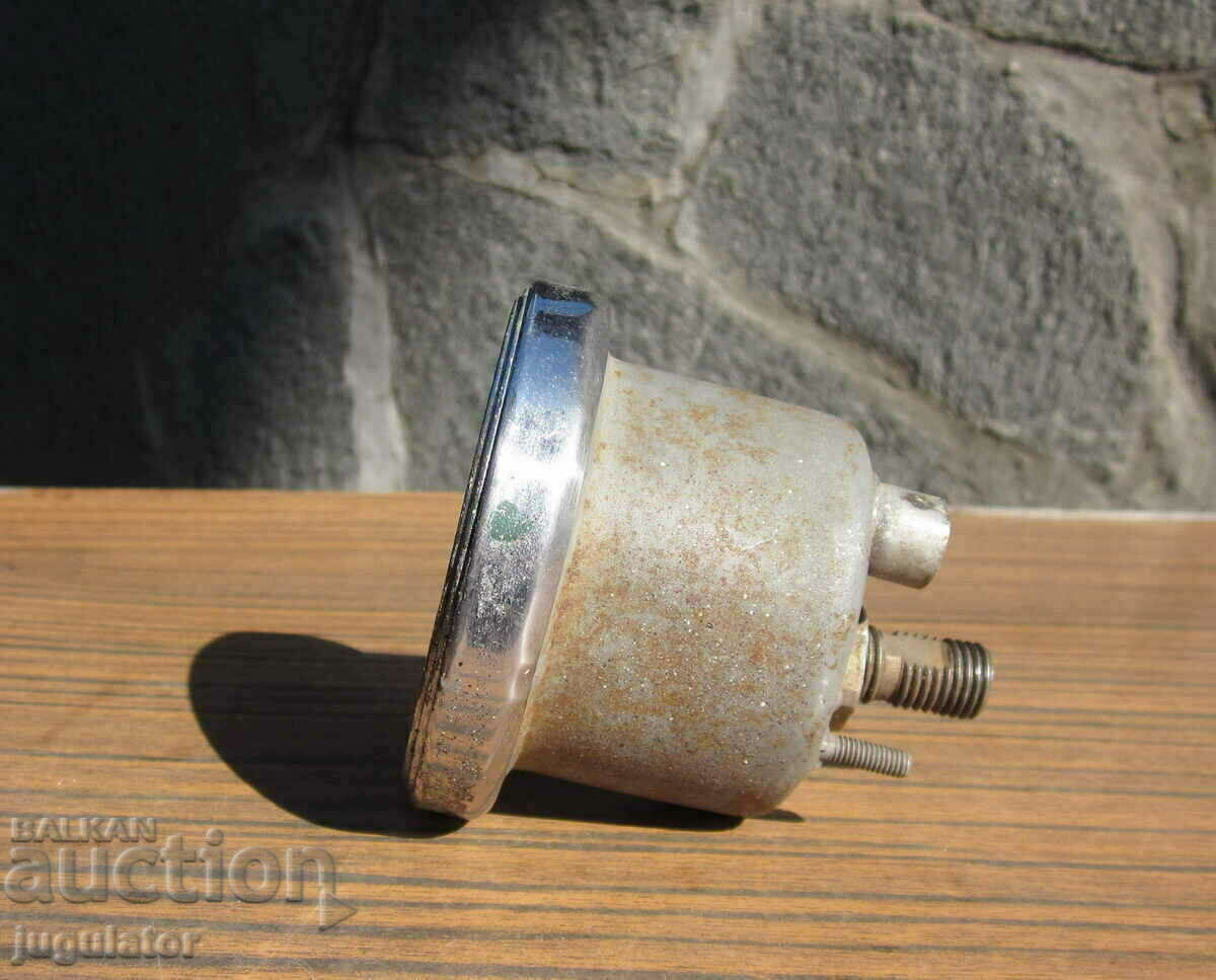 Auction  old appliance, appliance from a Škoda truck