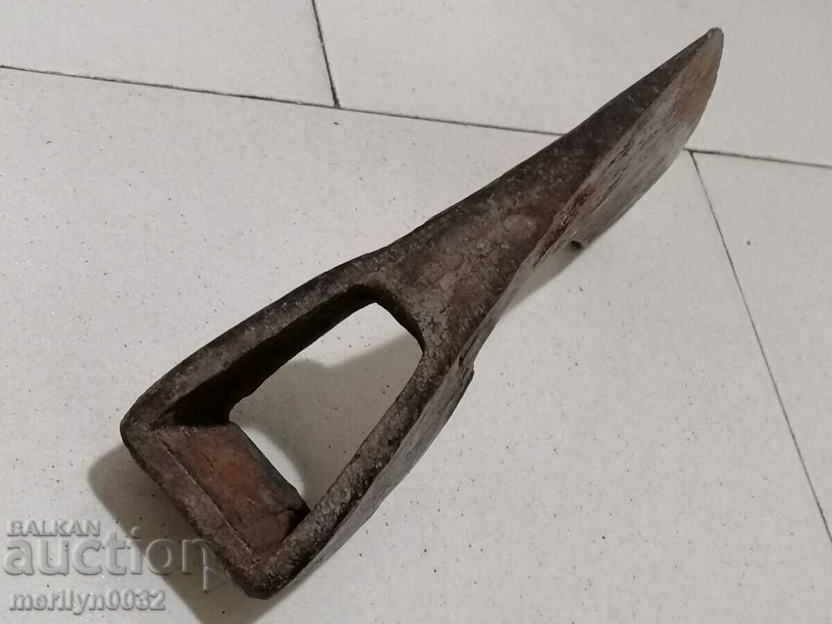 Аукцион Стара брадва топор инструмент ковано желязо Аукцион Стара брадва топор инструмент ковано желязо