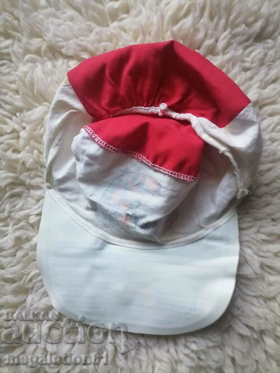 Children's hat with a visor - authentic from the 1980s with price 10.00 BGN | € 5.11