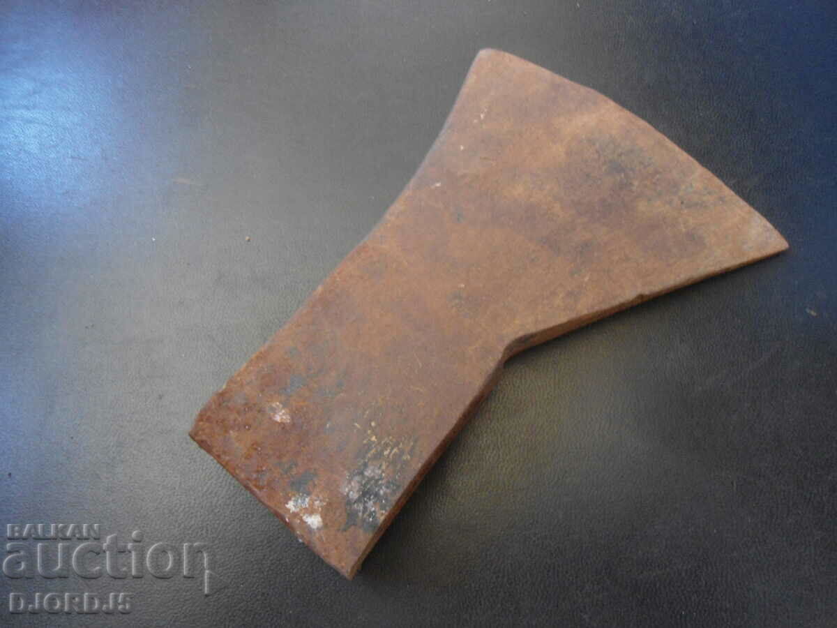 Old axe, axe, axe with price 20.00 BGN | € 10.23