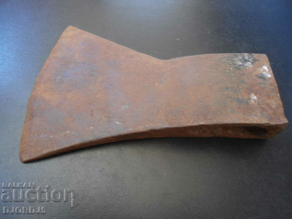 Auction  Old axe, axe, axe