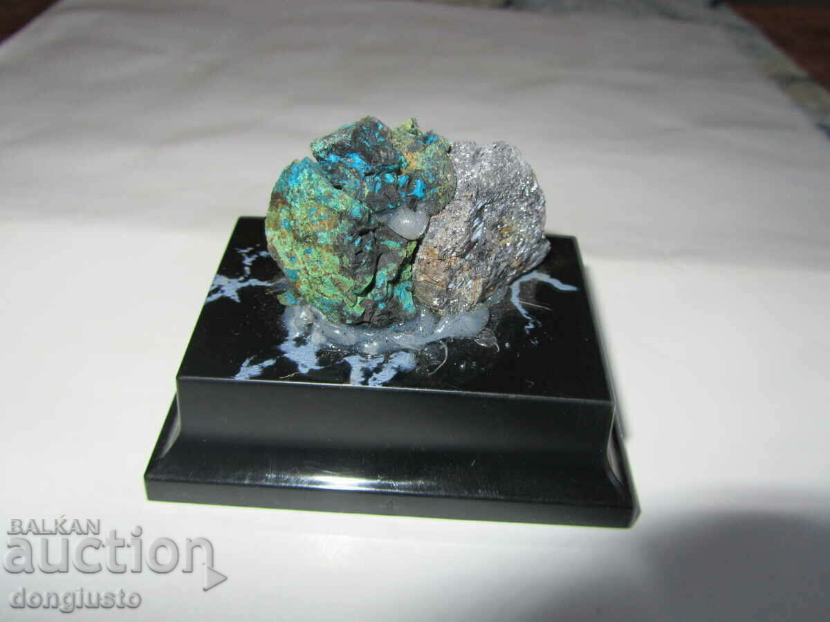 Souvenir with minerals with price 5.00 BGN | € 2.56