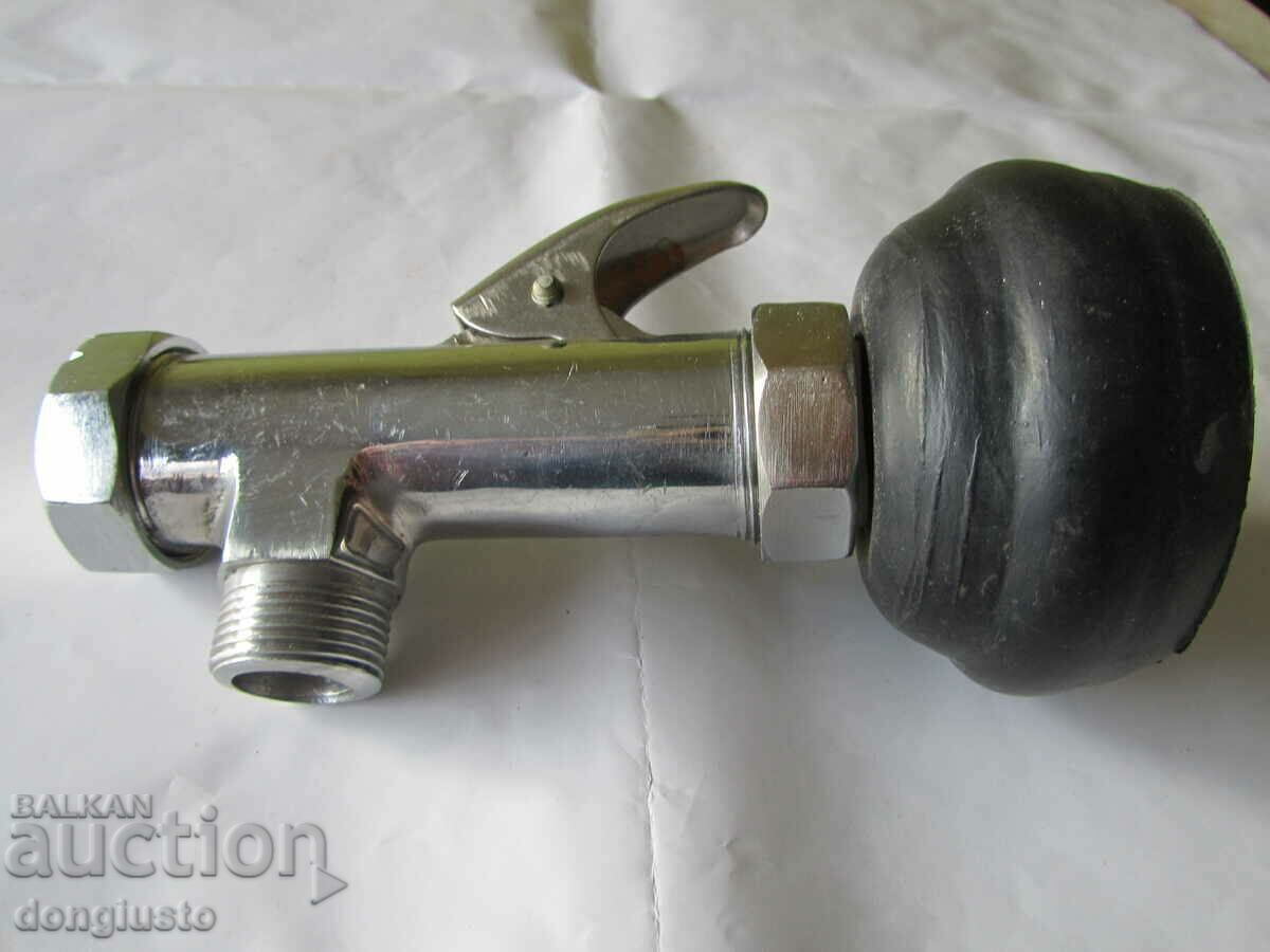 Soc faucet for toilet with price 20.00 BGN | € 10.23 Soc faucet for toilet with price 20.00 BGN | € 10.23