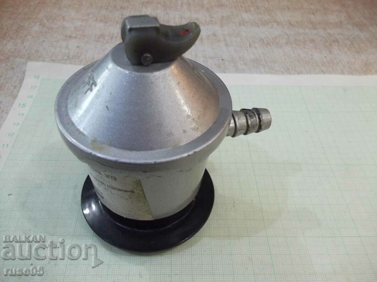 Reducer valve for propane butane gas cylinder working