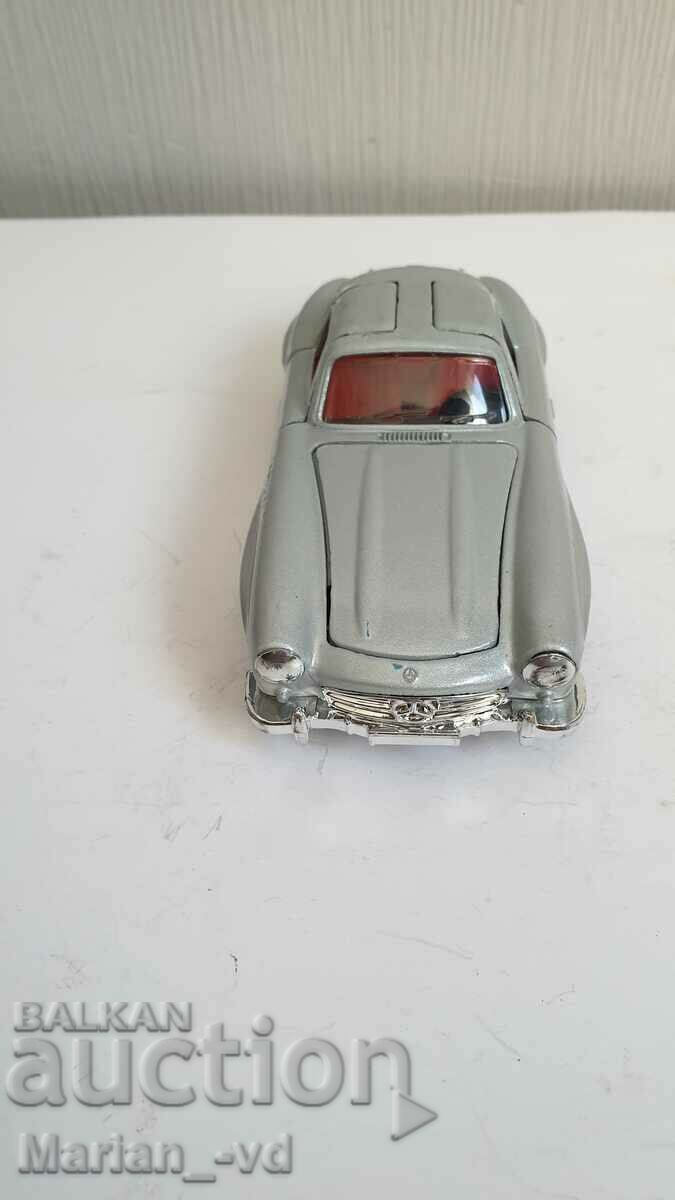 Mercedes-Benz 300SL Corgi C811/1; 1954 с цена 45.00 лв. | € 23.01 Mercedes-Benz 300SL Corgi C811/1; 1954 с цена 45.00 лв. | € 23.01