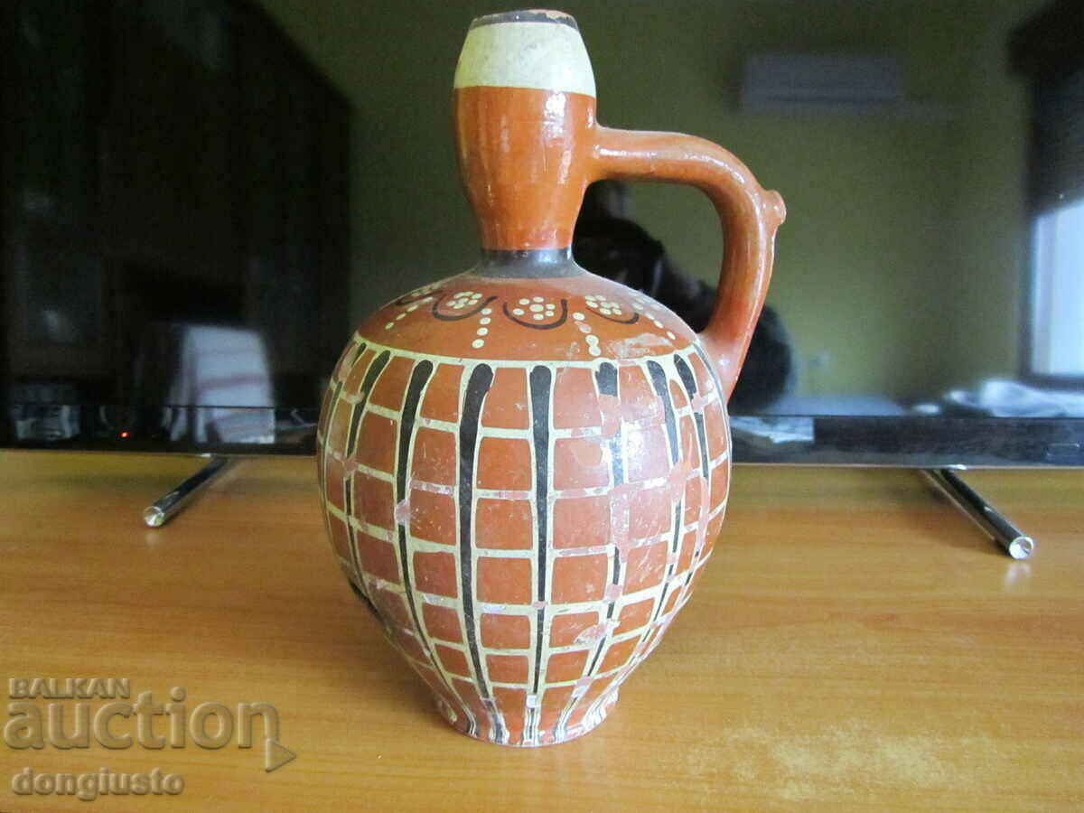 Trojan pitcher Trojan pitcher