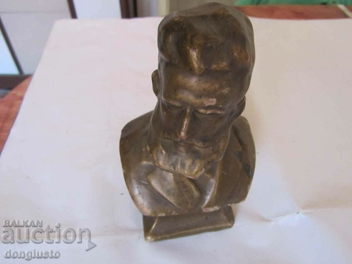 Ceramic bust of Hristo Botev with price 50.00 BGN | € 25.56 Ceramic bust of Hristo Botev with price 50.00 BGN | € 25.56