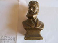 Κεραμική προτομή του Hristo Botev