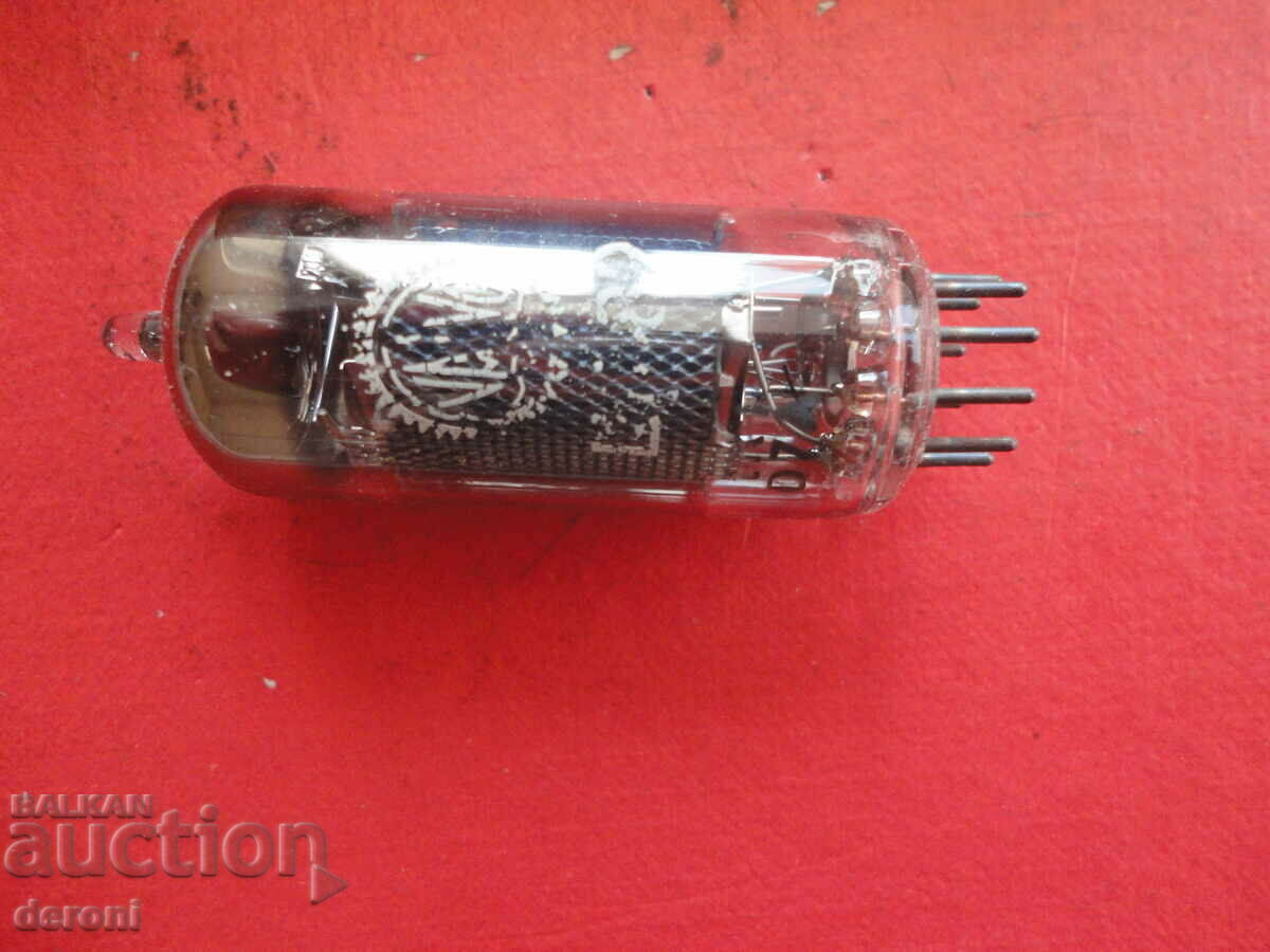 Siemens Rohren EF89 radio lamp with price 25.00 BGN | € 12.78 Siemens Rohren EF89 radio lamp with price 25.00 BGN | € 12.78