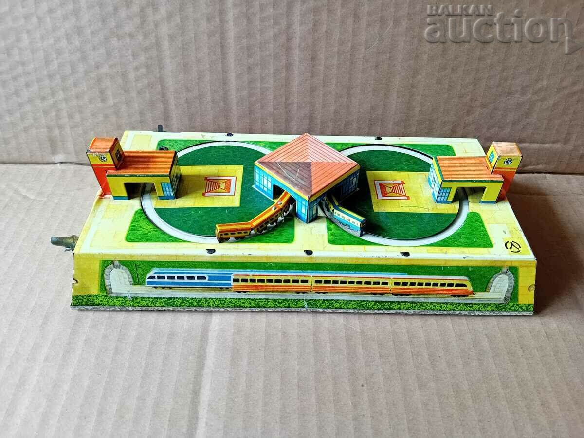 Auction winding sheet metal toy train 60s USSR RSFSR USSR Auction winding sheet metal toy train 60s USSR RSFSR USSR