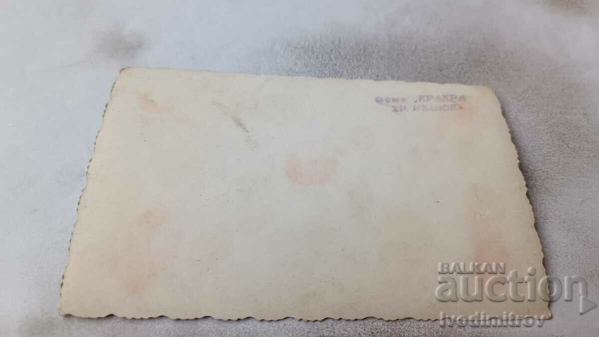 Φωτογραφία Νεόνυμφοι με τιμή 1.35 BGN | € 0.69 Φωτογραφία Νεόνυμφοι με τιμή 1.35 BGN | € 0.69