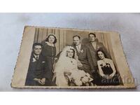 Снимка София Младоженци със свои приятели 1943