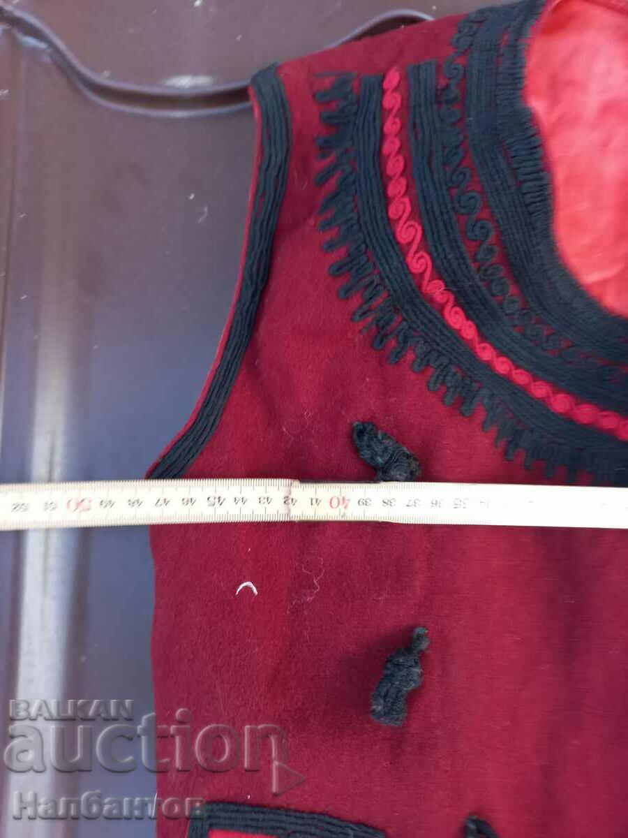 Auction MEN'S THRACIAN VEST COSTUME Auction MEN'S THRACIAN VEST COSTUME