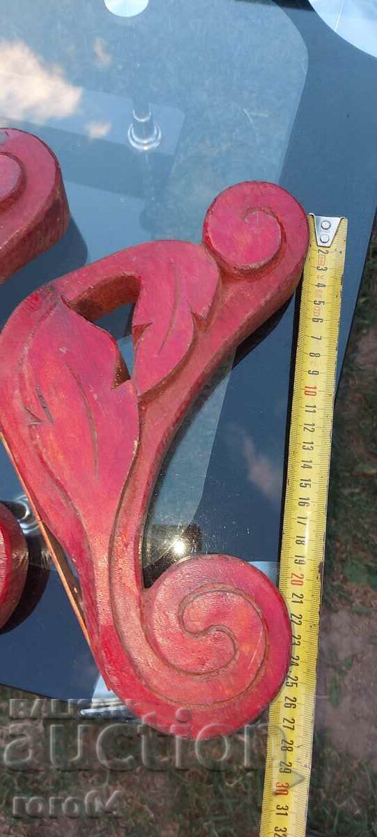 Auction THREADED LONG SHELF STANDS Auction THREADED LONG SHELF STANDS