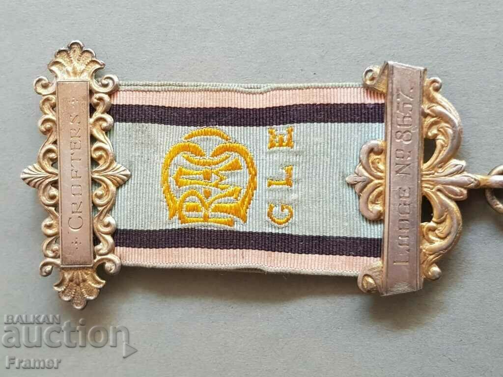 Delivery of Silver Gilt Enamel Medal Masonic Order England London Delivery of Silver Gilt Enamel Medal Masonic Order England London