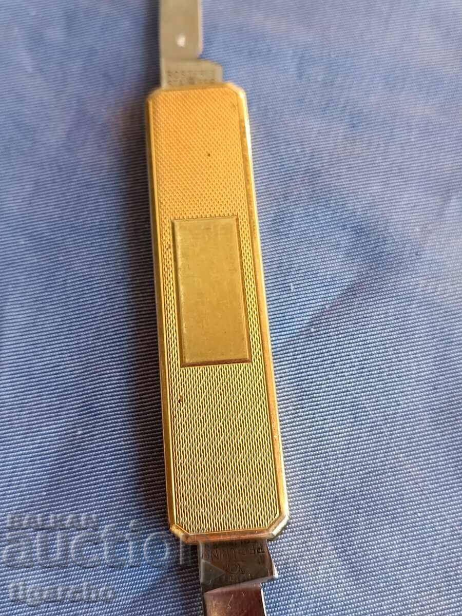 A pocket knife with price 45.00 BGN | € 23.01 A pocket knife with price 45.00 BGN | € 23.01