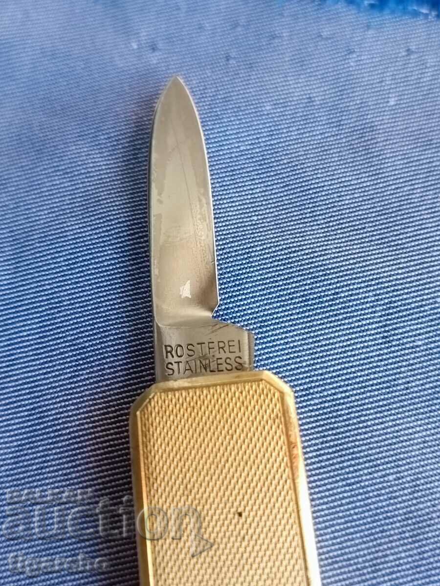 A pocket knife - 5 A pocket knife - 5
