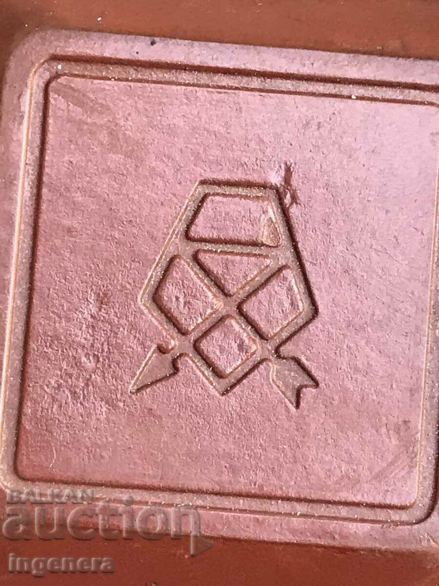 LEATHER CASE FOR CAMERA "CHANGE 4" PRESERVED - 5 LEATHER CASE FOR CAMERA "CHANGE 4" PRESERVED - 5