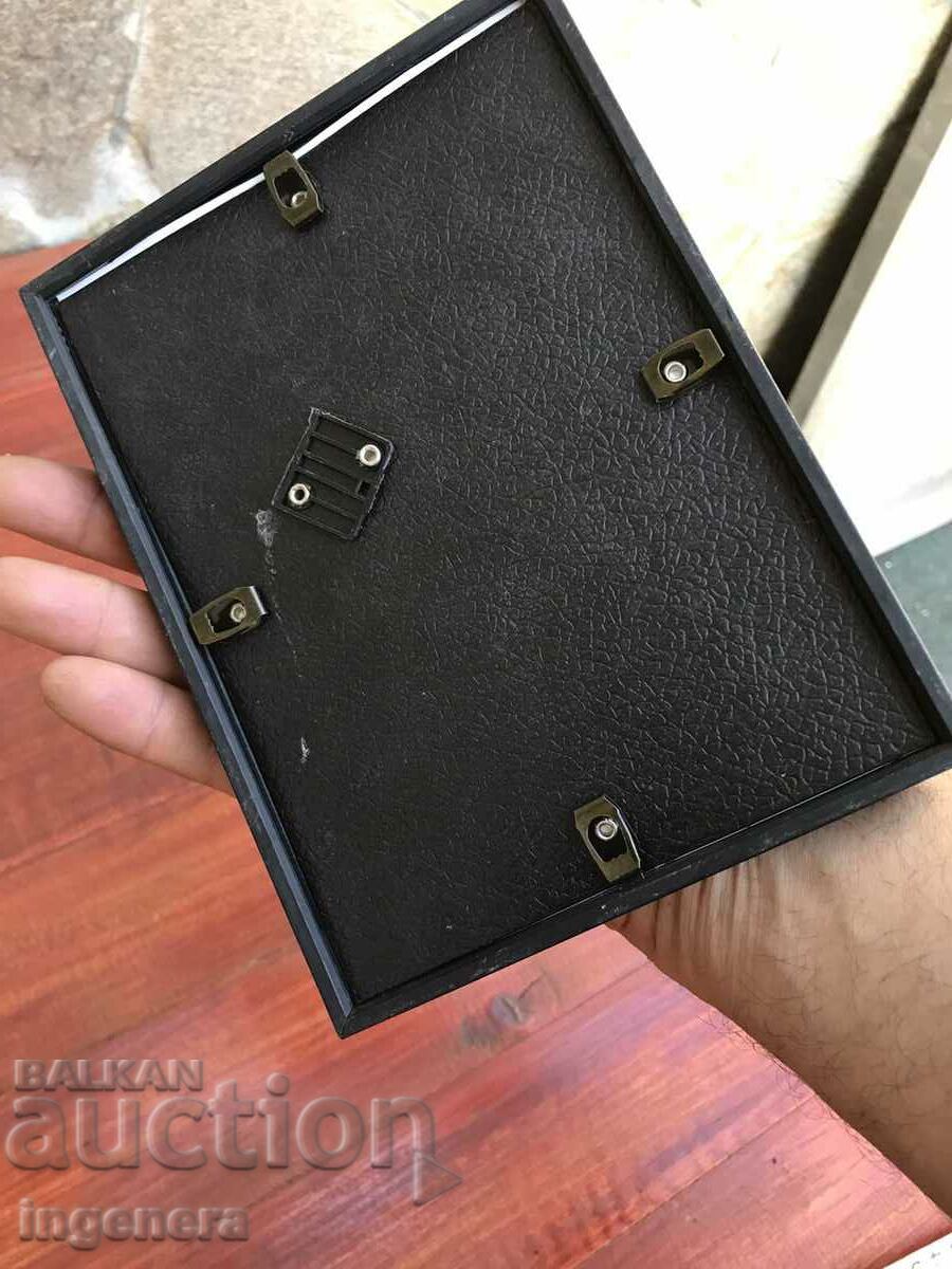 PICTURE ART PANEL FRAME WHITE AND BLACK PAPER - 6 PICTURE ART PANEL FRAME WHITE AND BLACK PAPER - 6