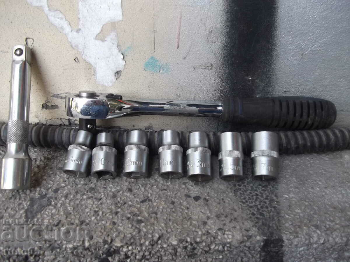 Ratchet with 7 pcs. tips and extension kit working - 5 Ratchet with 7 pcs. tips and extension kit working - 5