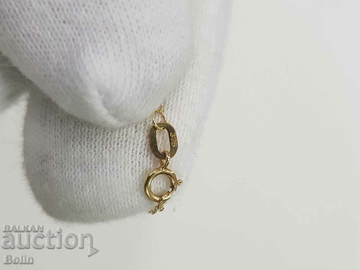 Delivery of Gold Painted Victorian Medallion 1880 - 1900 Delivery of Gold Painted Victorian Medallion 1880 - 1900