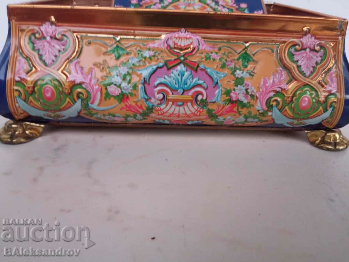 Beautiful metallic German box - 6 Beautiful metallic German box - 6