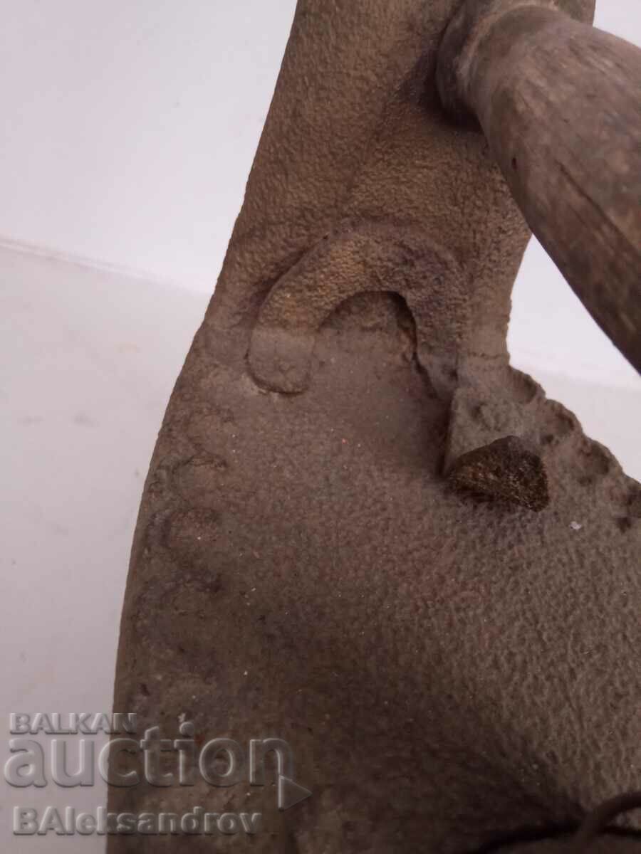 A rare iron with a chimney - 5 A rare iron with a chimney - 5