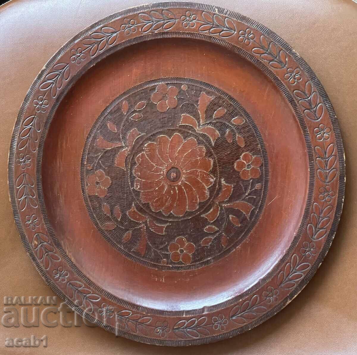 Delivery of Wood carving Gift plate Anniversary Delivery of Wood carving Gift plate Anniversary